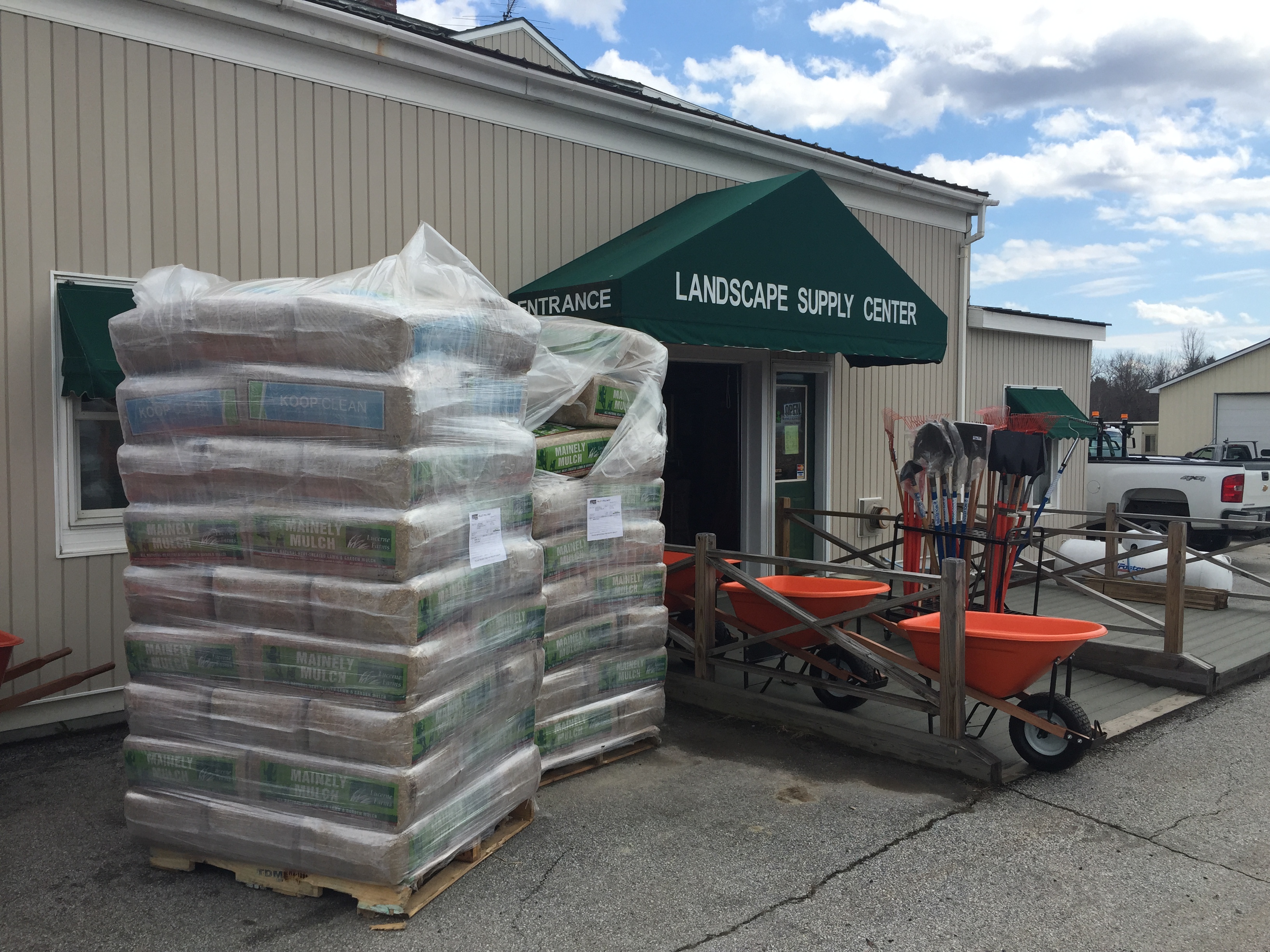 Landscaping & Garden Supply Store and Delivery | Herman ...